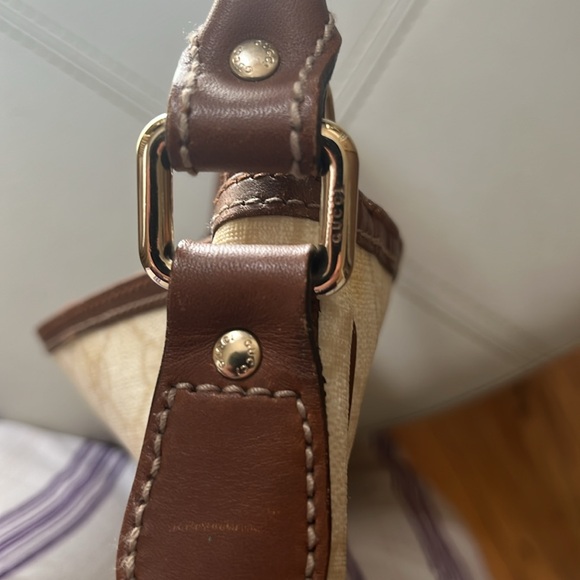 GUCCI bag approximately 7” x 9” off white with brown leather gorgeous! - Picture 10 of 11